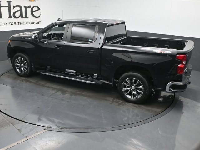 Used 2023 Chevrolet Silverado 1500 LT AWD/4WD image 46