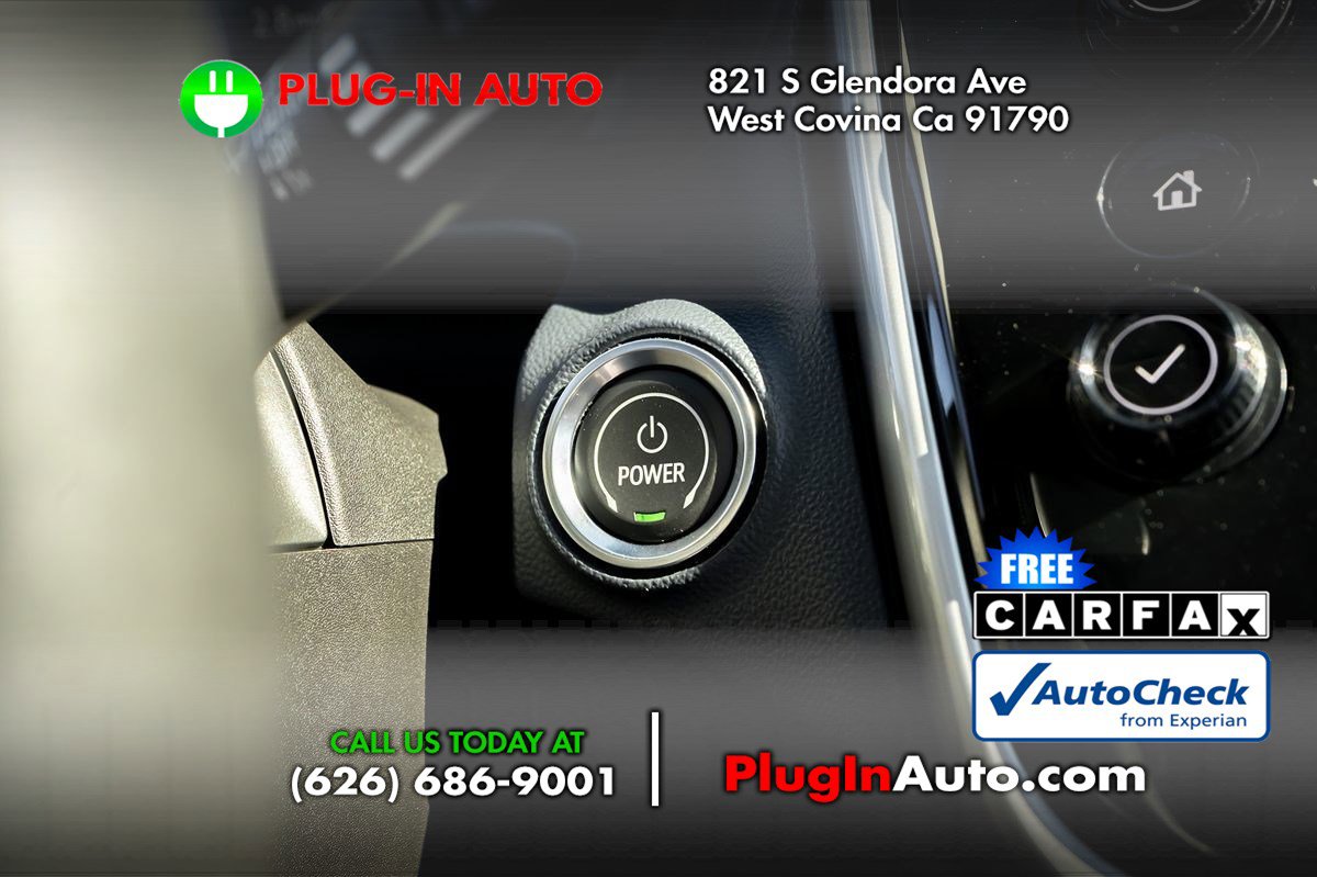 Used 2022 Chevrolet Bolt EUV Premier w/ Sun & Sound Package image 21