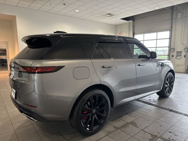 Used 2024 Land Rover Range Rover Sport Dynamic SE AWD/4WD image 5
