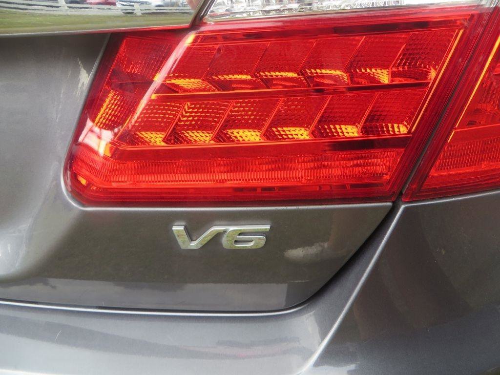 Used 2013 Honda Accord EX-L image 9
