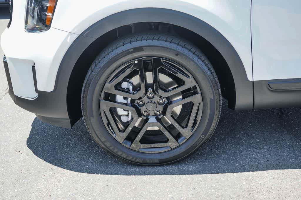 Certified 2025 Kia Telluride SX Prestige X-Line AWD/4WD image 9