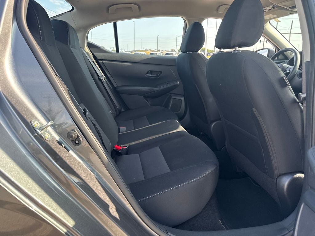 Used 2025 Nissan Sentra SV FWD image 12