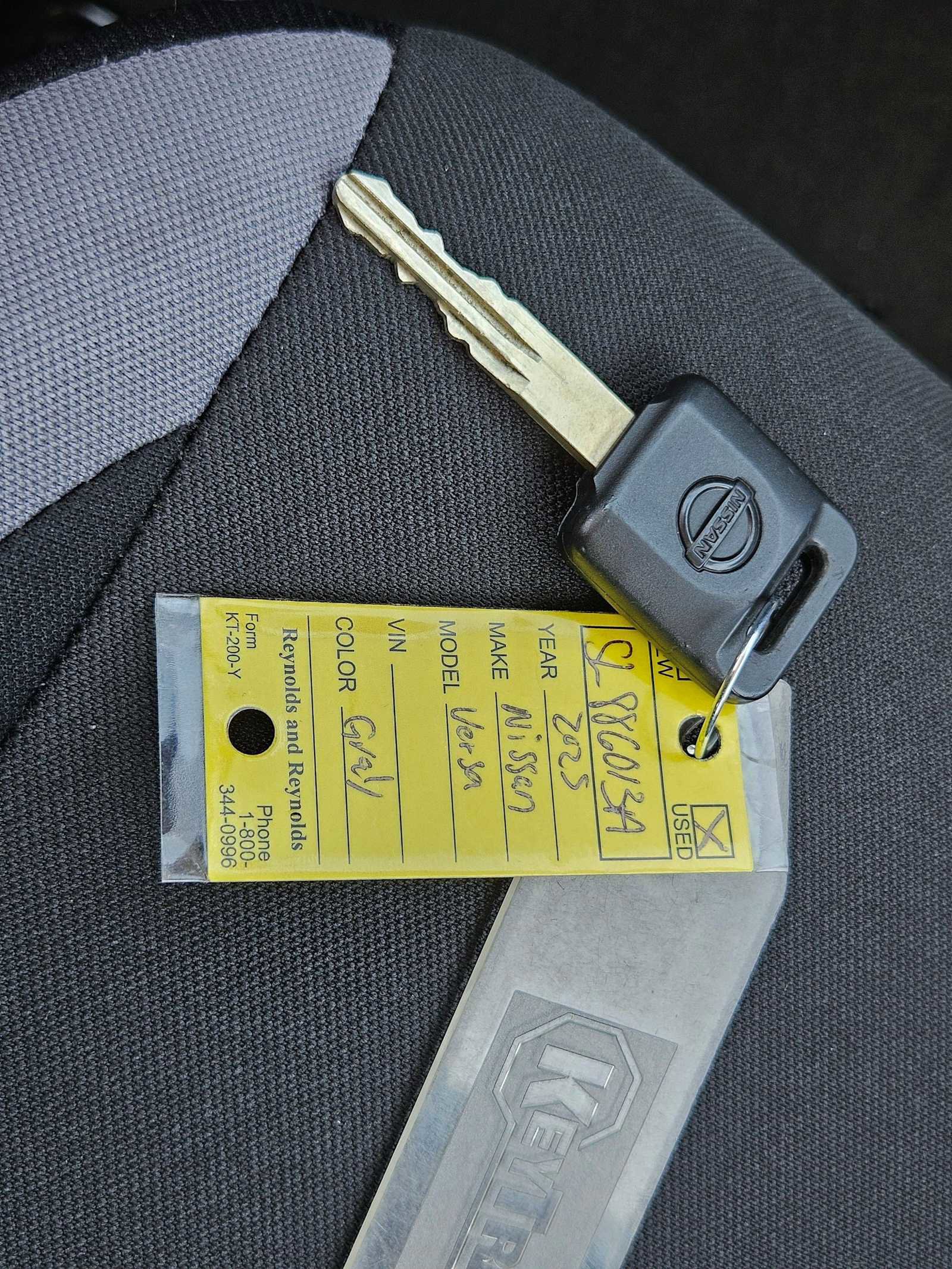 Used 2025 Nissan Versa S w/ Trunk Package FWD image 31