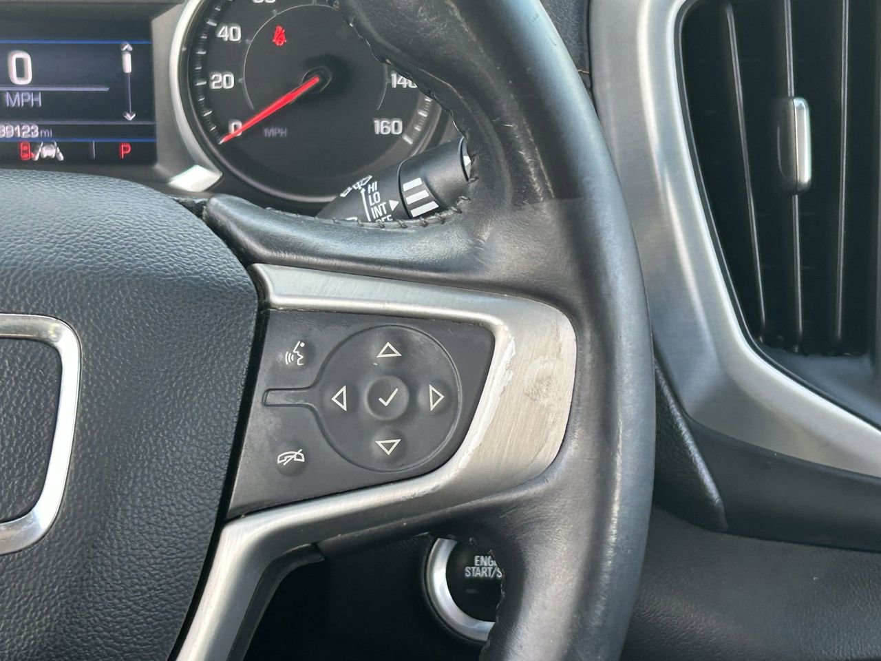 Used 2020 GMC Terrain SLE image 24