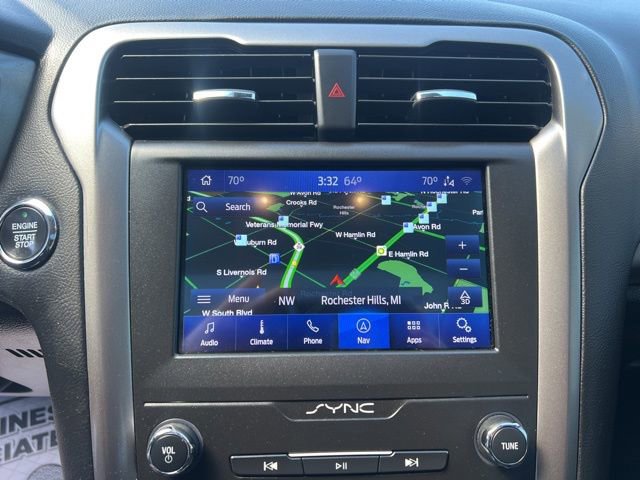 Used 2020 Ford Fusion SE AWD/4WD image 26