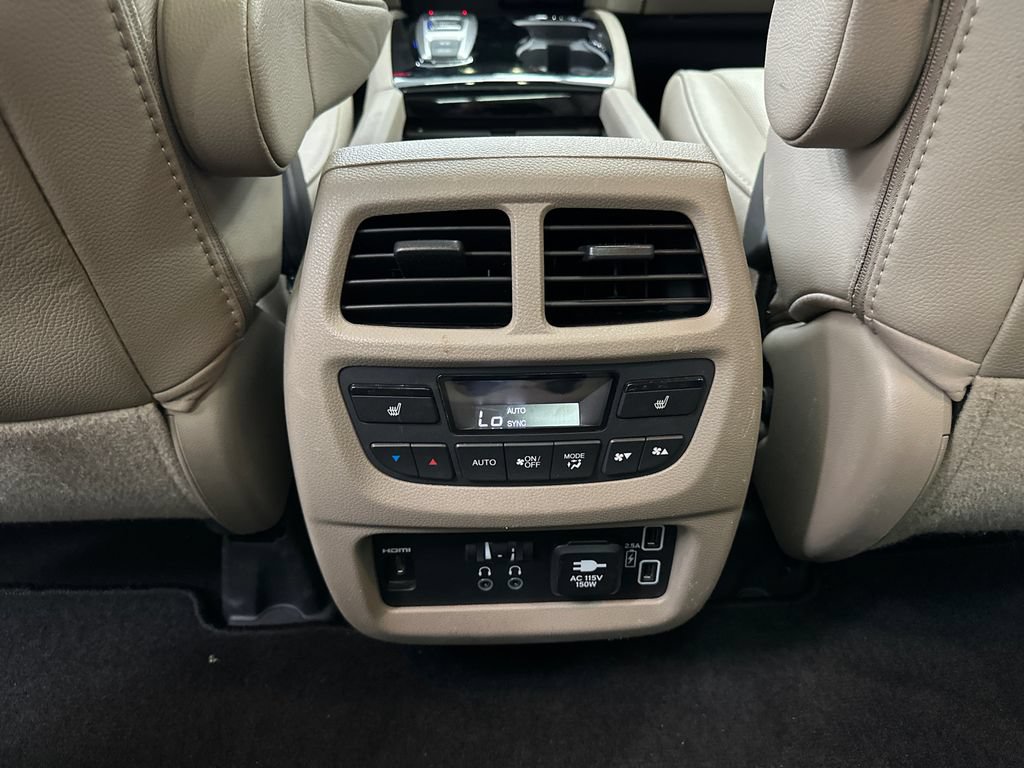Used 2019 Honda Pilot Elite image 27