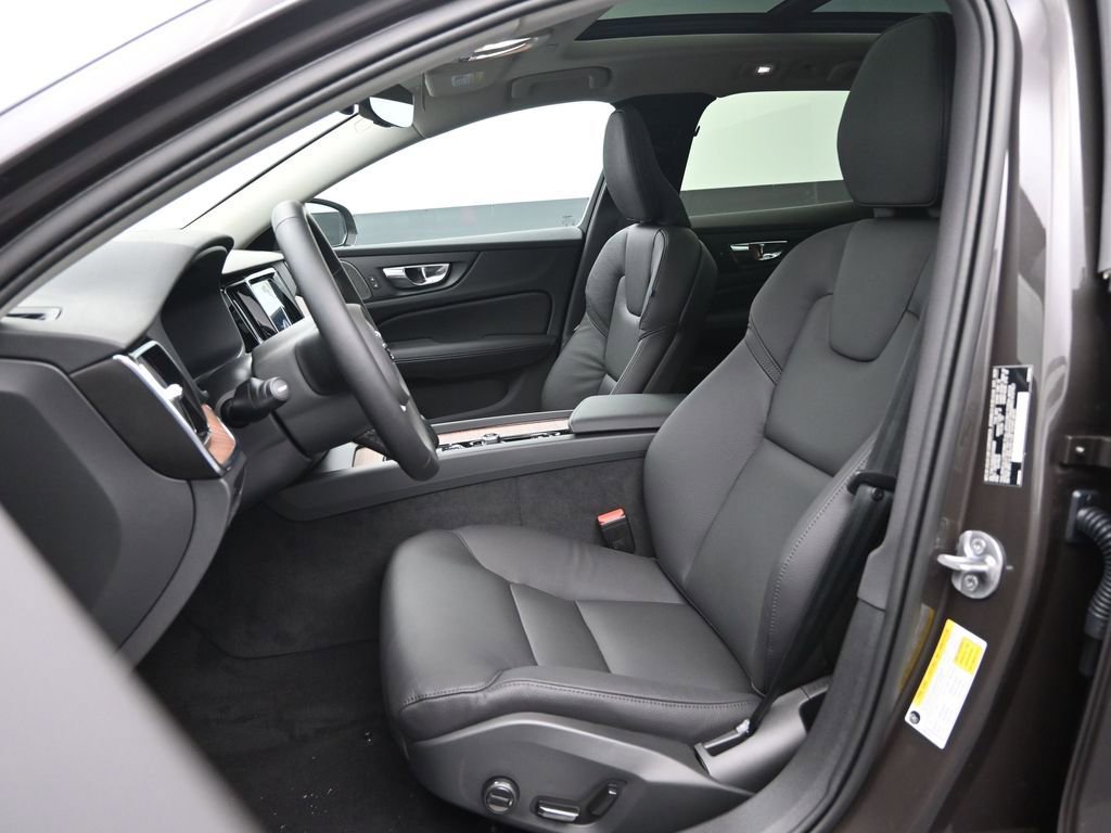 New 2025 Volvo V60 B5 Cross Country Plus w/ Protection Package Premier image 22