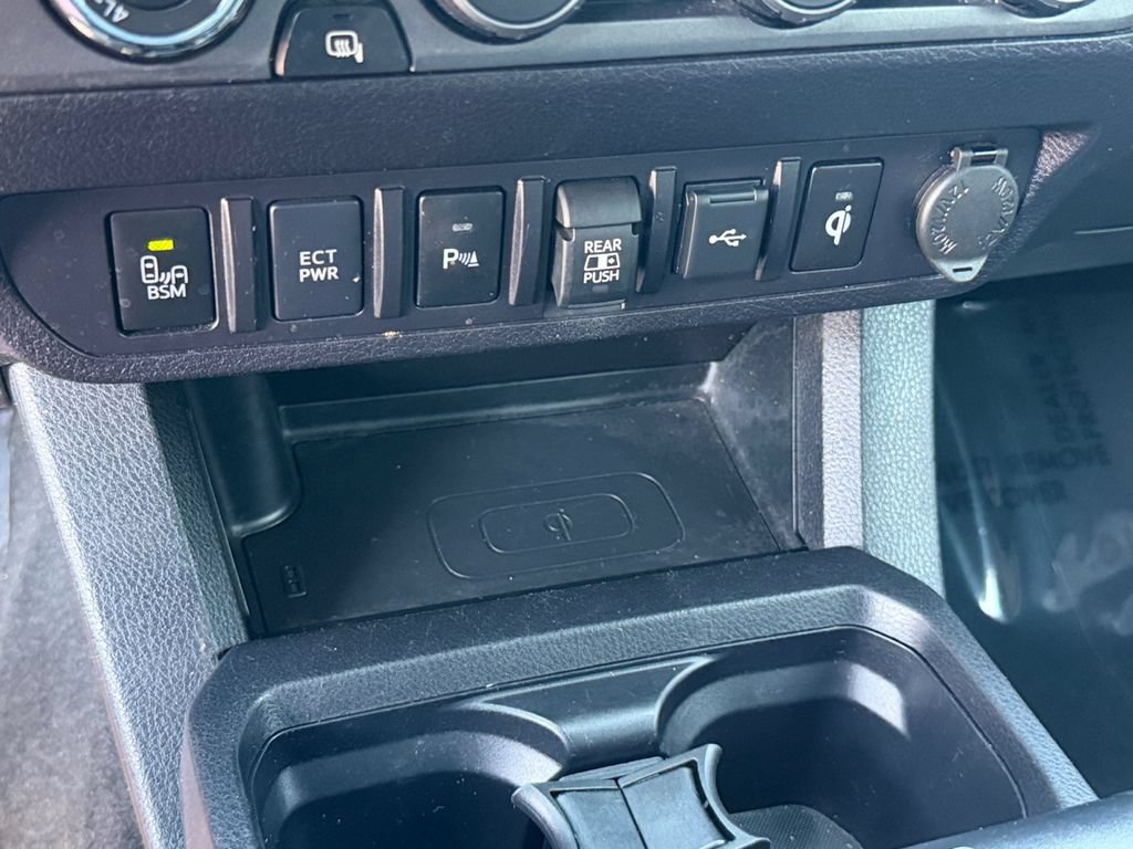 Used 2023 Toyota Tacoma TRD Sport w/ Technology Package AWD/4WD image 24