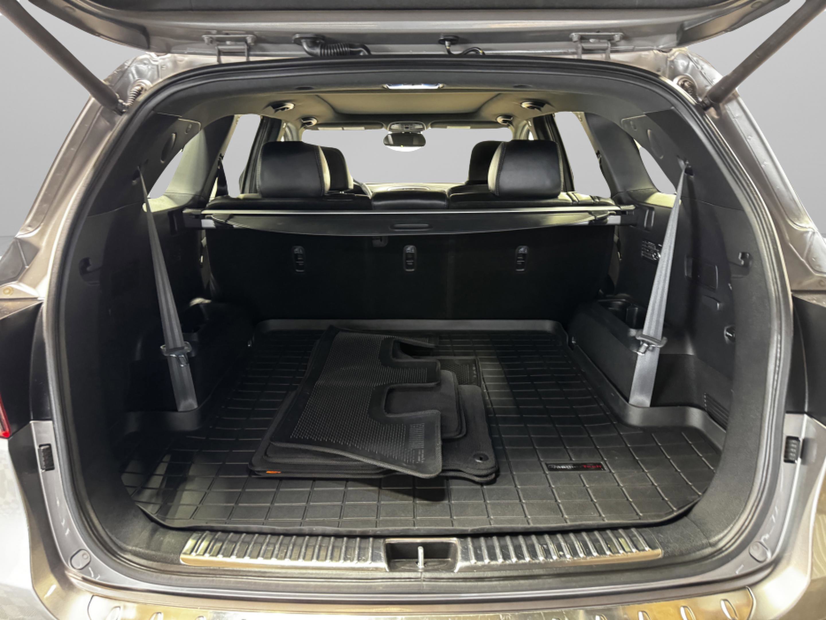 Used 2019 Kia Sorento SX image 38