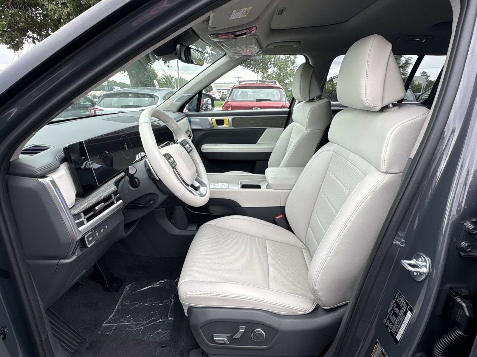 New 2027 Hyundai Santa Fe Limited FWD image 13