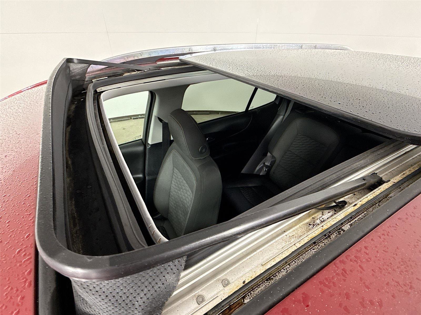 Used 2018 Chevrolet Equinox LT w/ Sun & Infotainment Package image 22