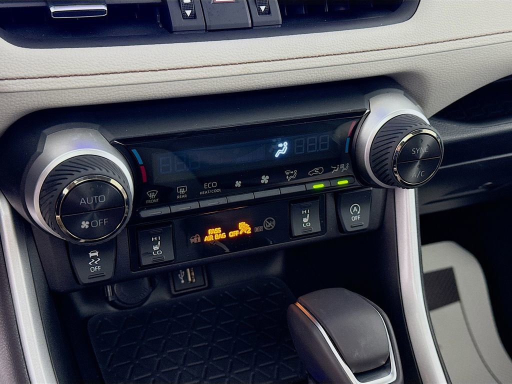 Certified 2025 Toyota RAV4 XLE Premium image 14