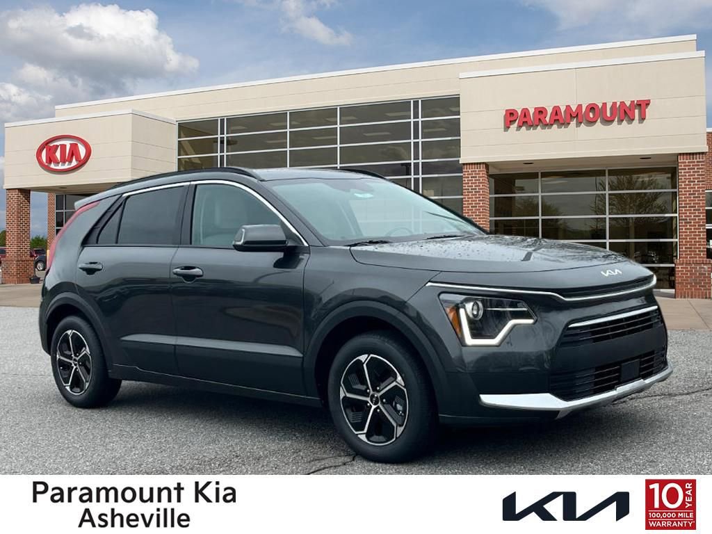 New 2025 Kia Niro EX