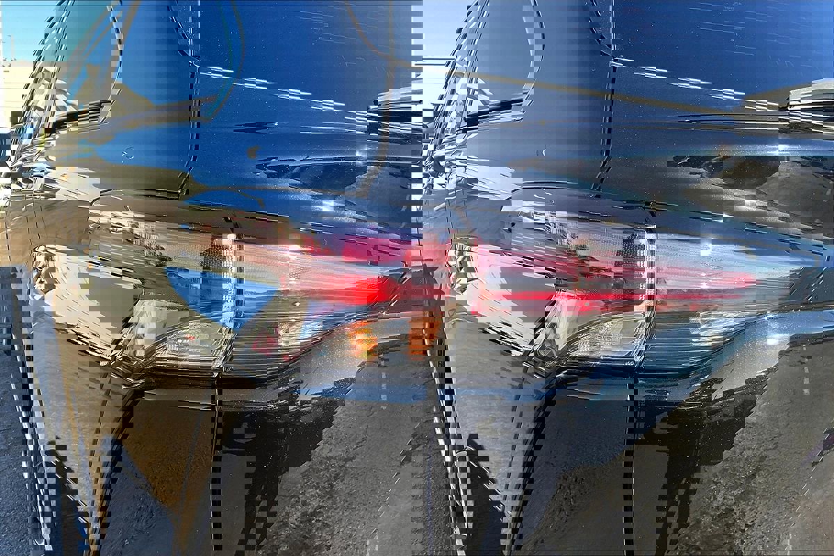 Used 2023 Toyota Sienna XLE image 26