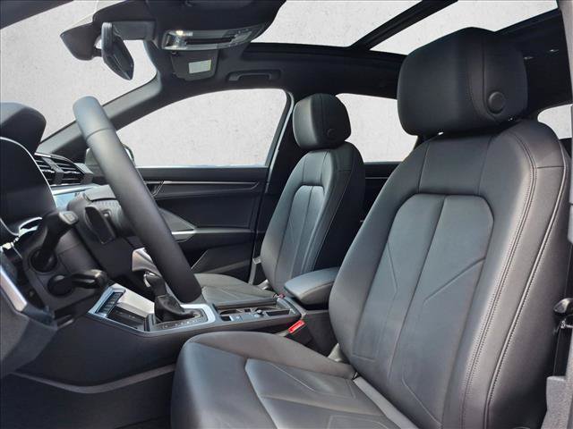 Certified 2025 Audi Q3 2.0T Premium w/ Convenience Package AWD/4WD image 16