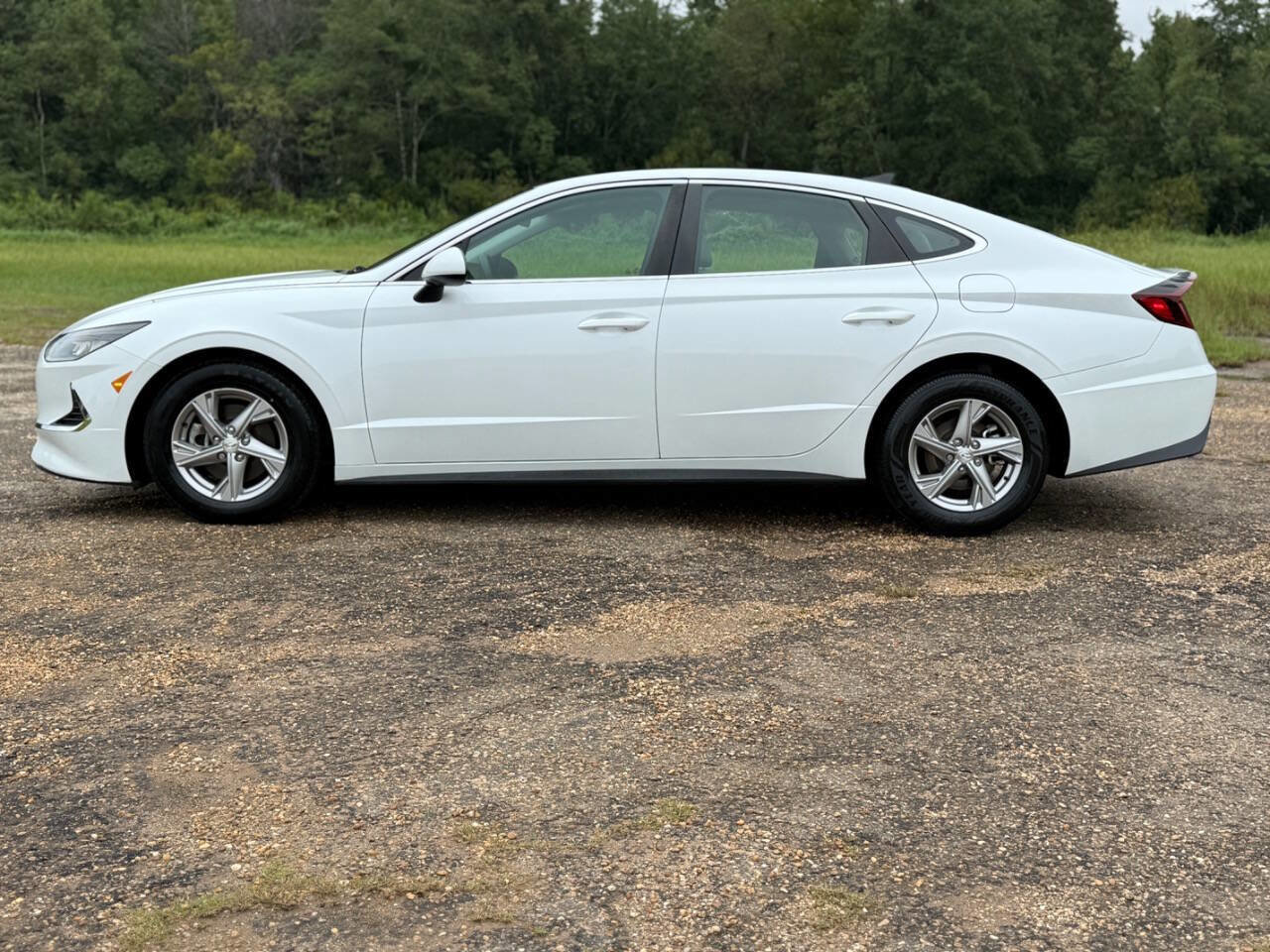 Used 2020 Hyundai Sonata SE image 2