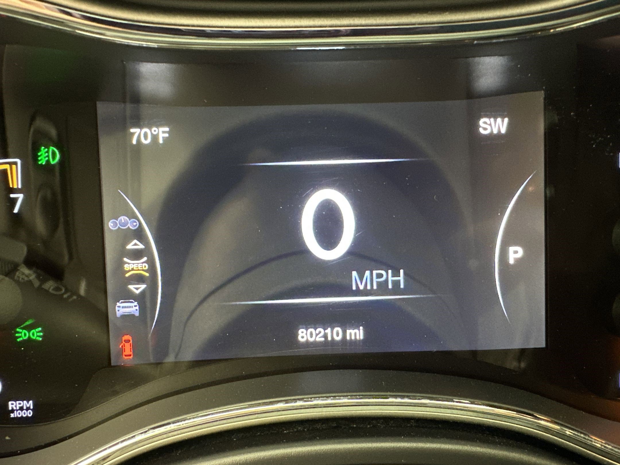 Used 2018 Jeep Grand Cherokee Altitude image 19