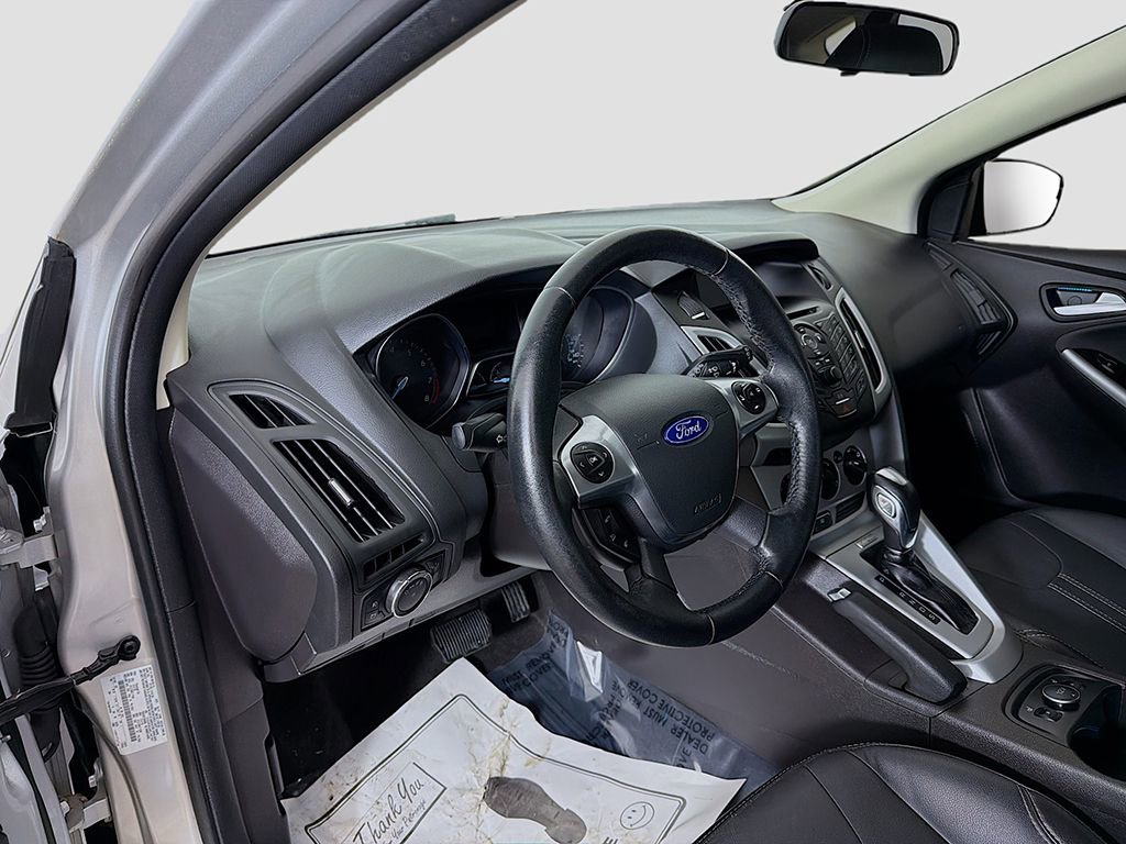 Used 2014 Ford Focus SE w/ Equipment Group 201A image 14