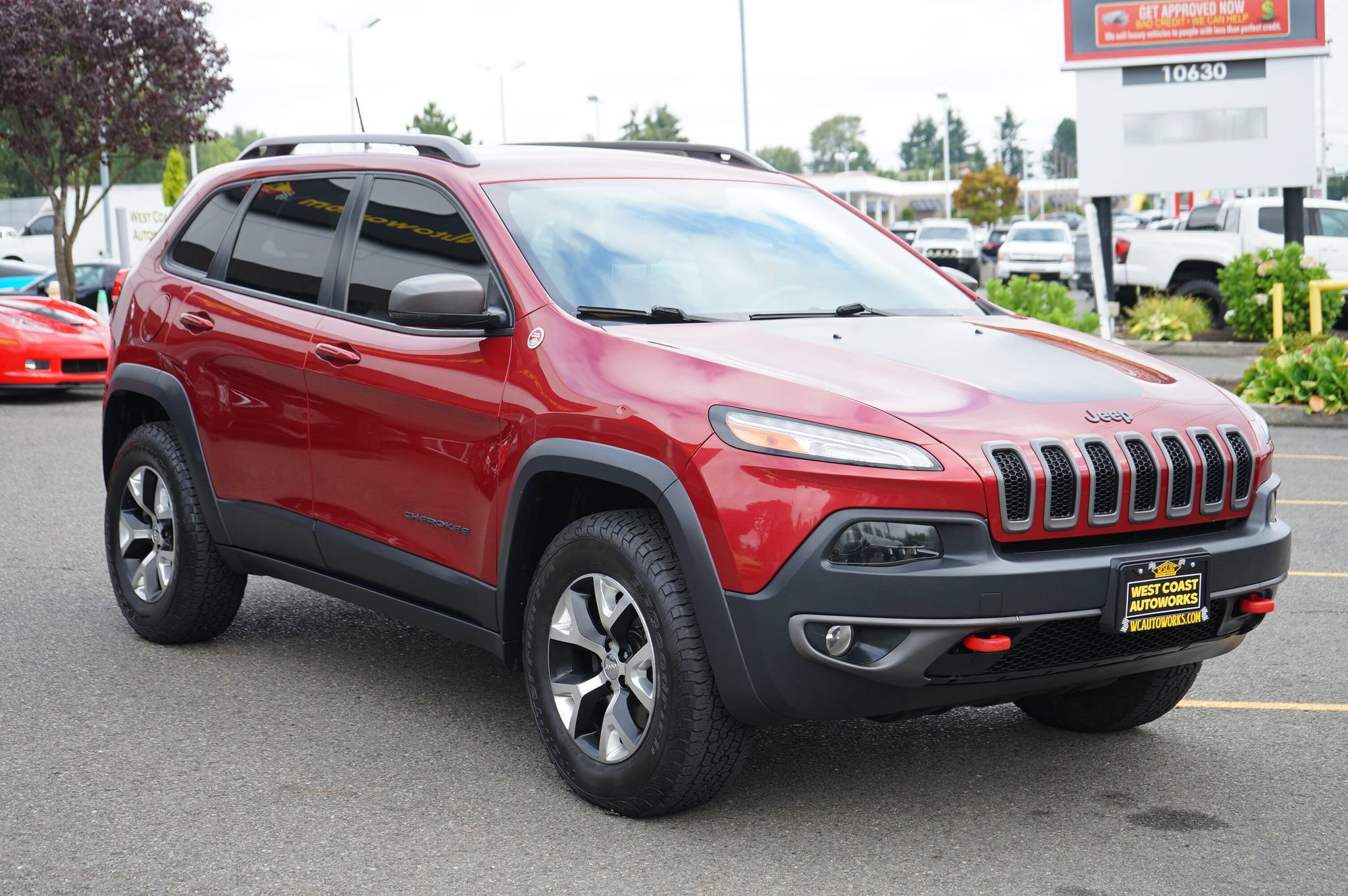 Used 2015 Jeep Cherokee Trailhawk w/ Ventilated/Heated Seat Group AWD/4WD image 7