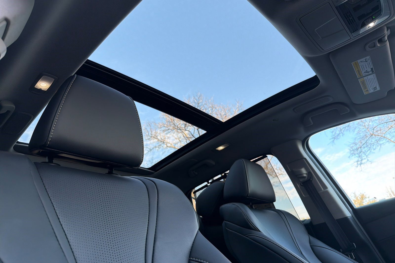 Certified 2025 Acura MDX SH-AWD w/ Technology Package image 22