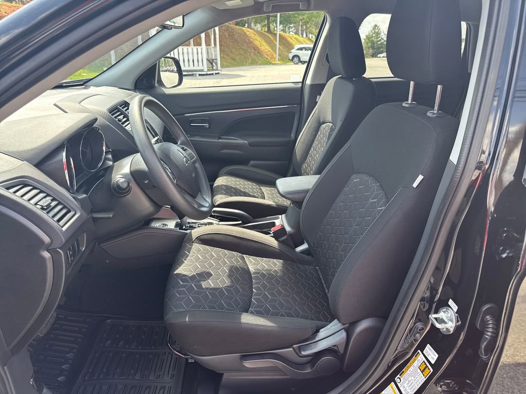 Used 2024 Mitsubishi Outlander Sport AWD image 9