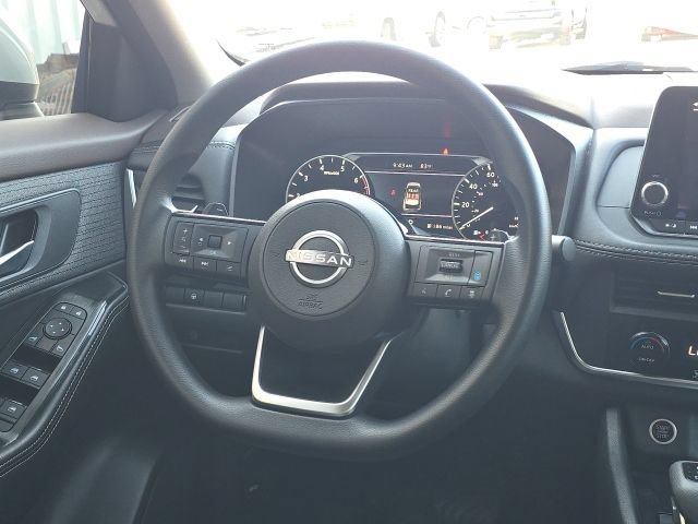 Used 2023 Nissan Rogue SV FWD image 36