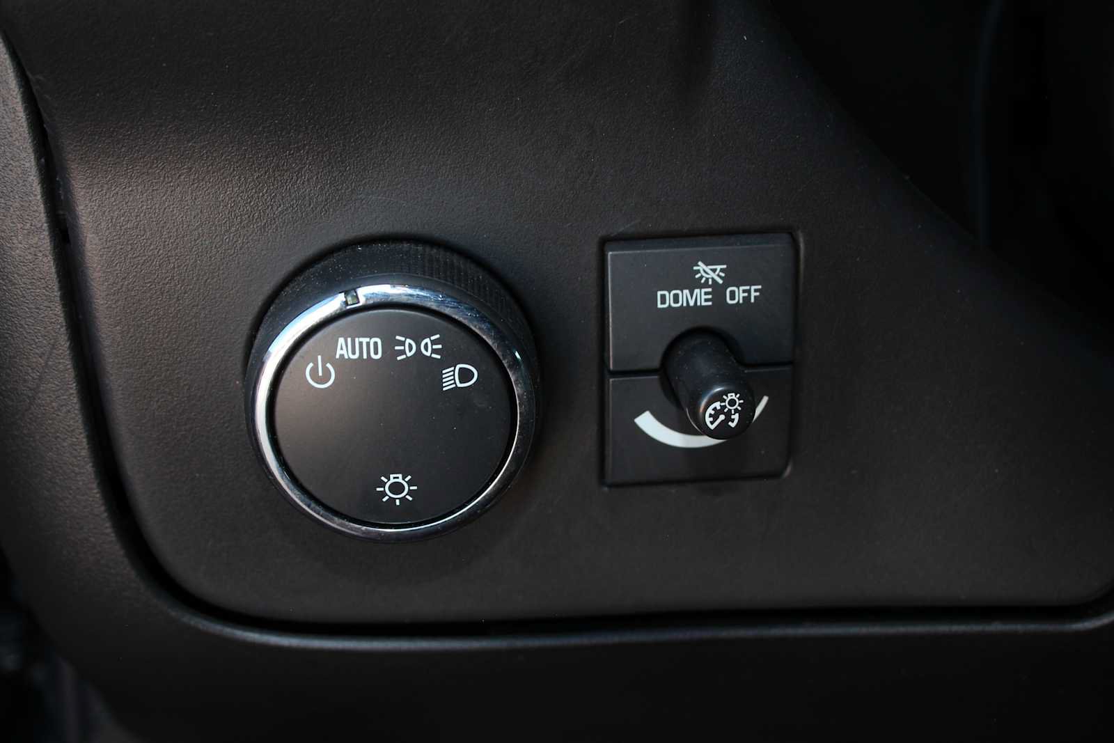 Used 2019 Chevrolet Express 2500 w/ Driver Convenience Package RWD image 28