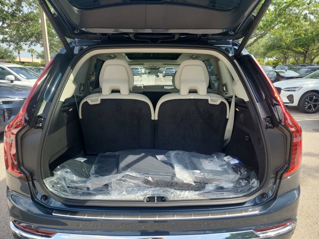 New 2026 Volvo XC90 B6 Ultra w/ Protection Package Premier AWD/4WD image 4