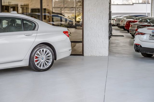 Used 2019 BMW 740i xDrive w/ Executive Package image 58