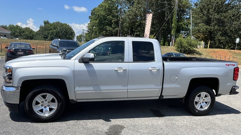 Used 2018 Chevrolet Silverado 1500 LT w/ All Star Edition image 6