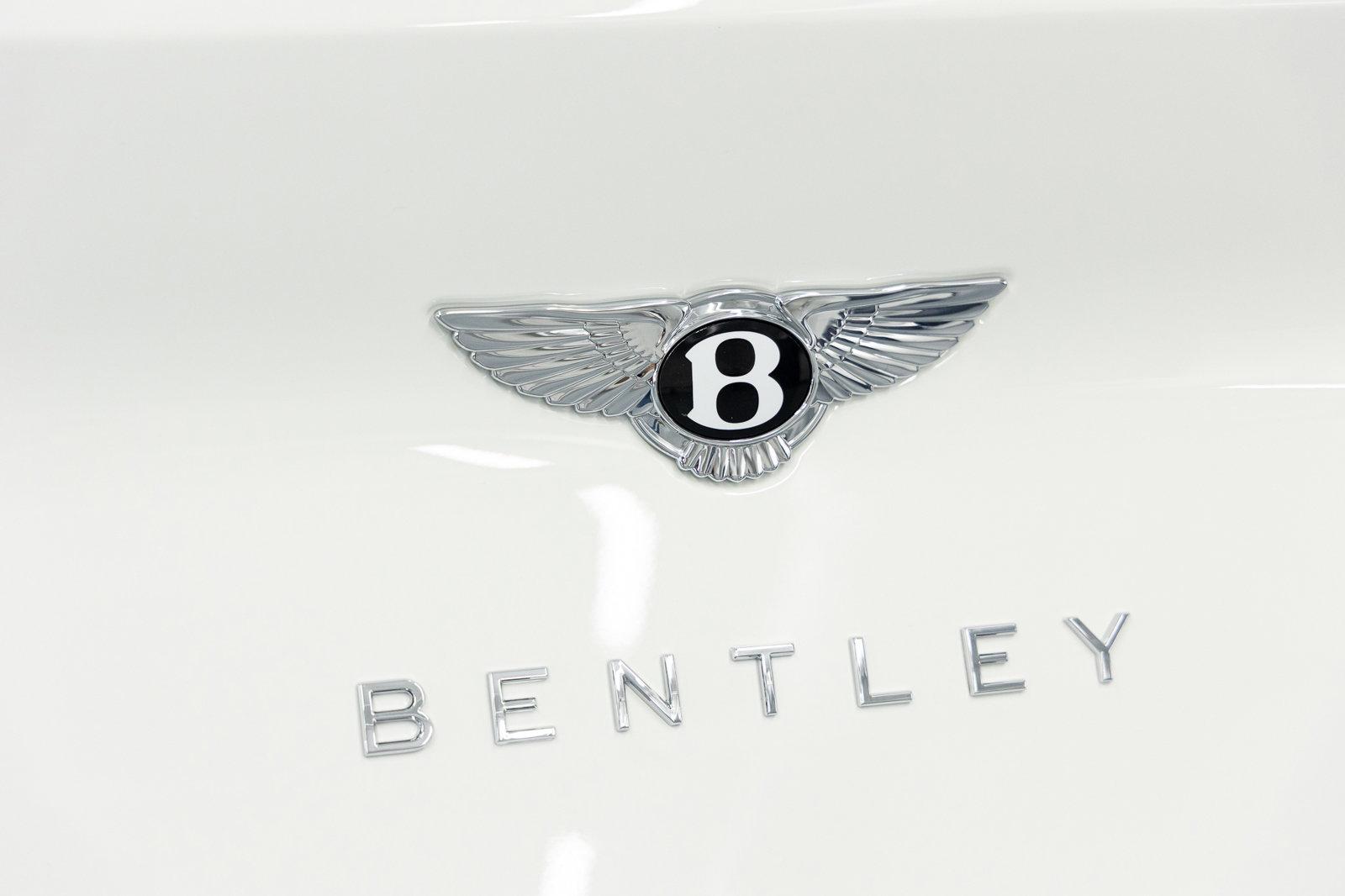 New 2026 Bentley Bentayga AWD/4WD image 22