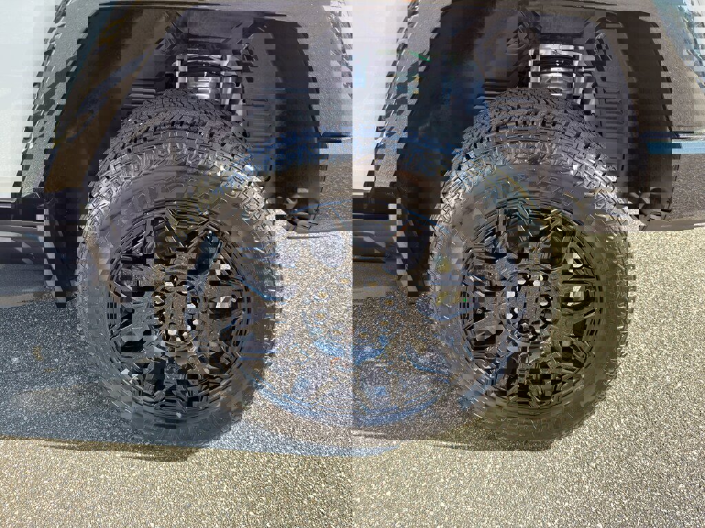 New 2026 GMC Hummer EV 4x4 Crew Cab image 22