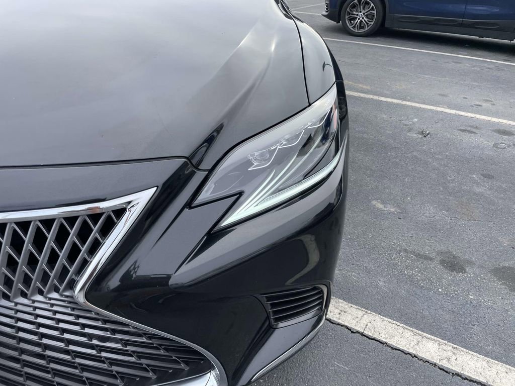 Used 2020 Lexus LS 500 w/ Accessory Package (Z2) image 14