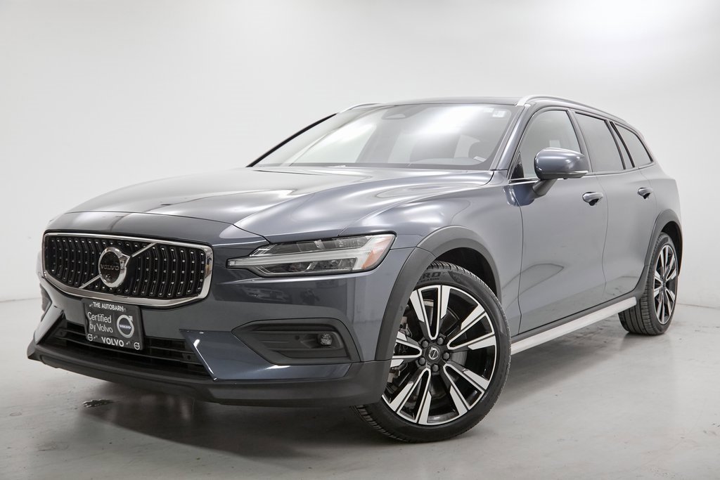 Certified 2024 Volvo V60 B5 Cross Country Ultimate image 2