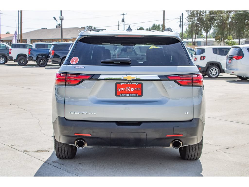 Used 2023 Chevrolet Traverse LT w/ LPO, Cargo Package AWD/4WD image 7
