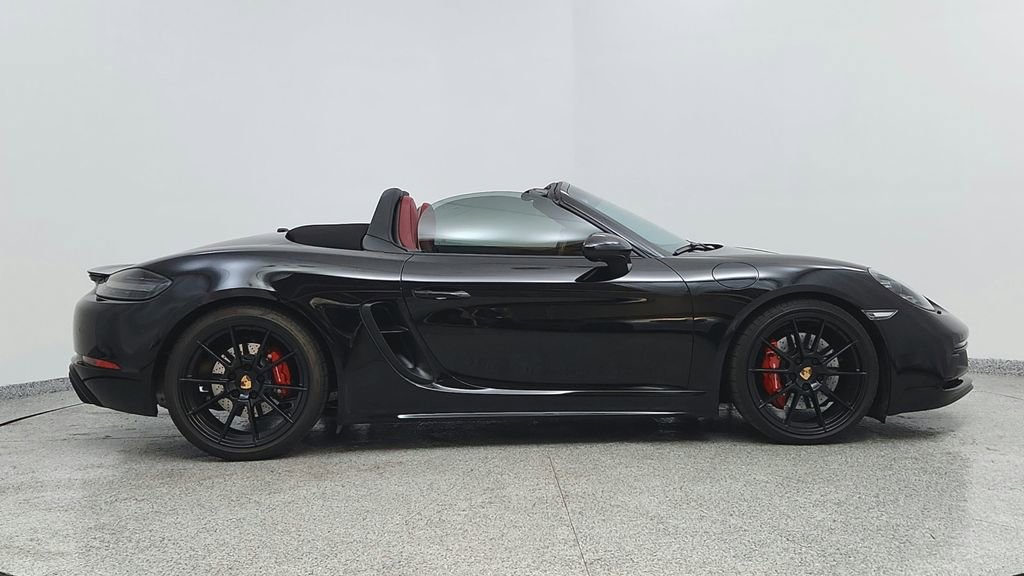 Used 2022 Porsche 718 Boxster GTS image 16