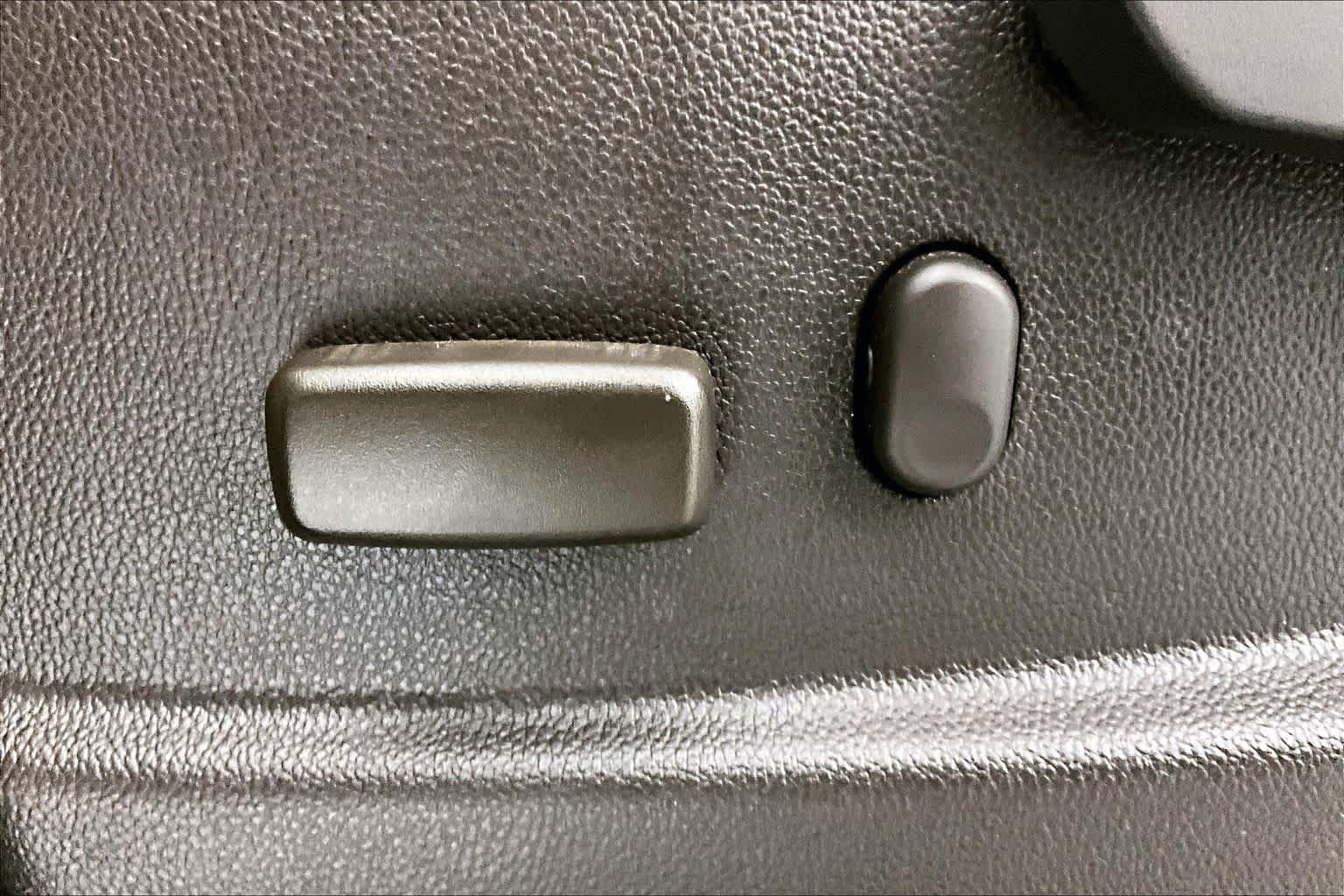 Certified 2022 GMC Canyon Denali AWD/4WD image 33