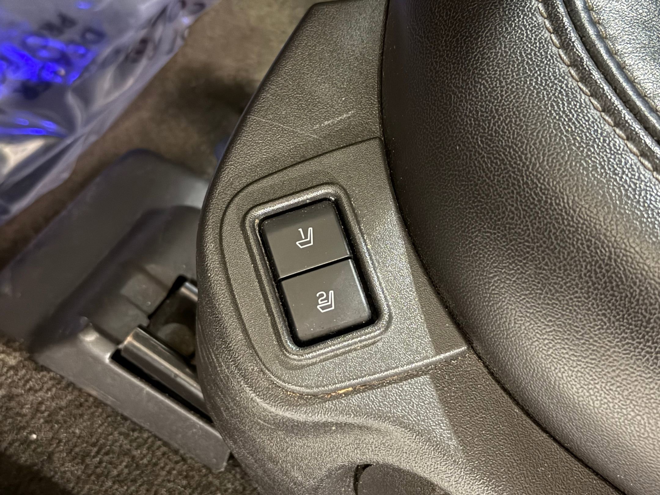 Used 2015 Ford Taurus Limited image 15