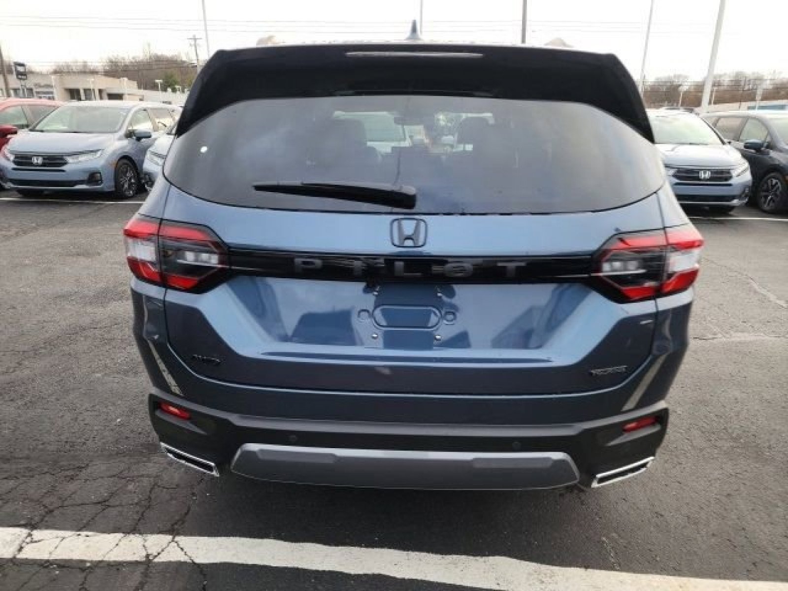 New 2026 Honda Pilot Touring image 6