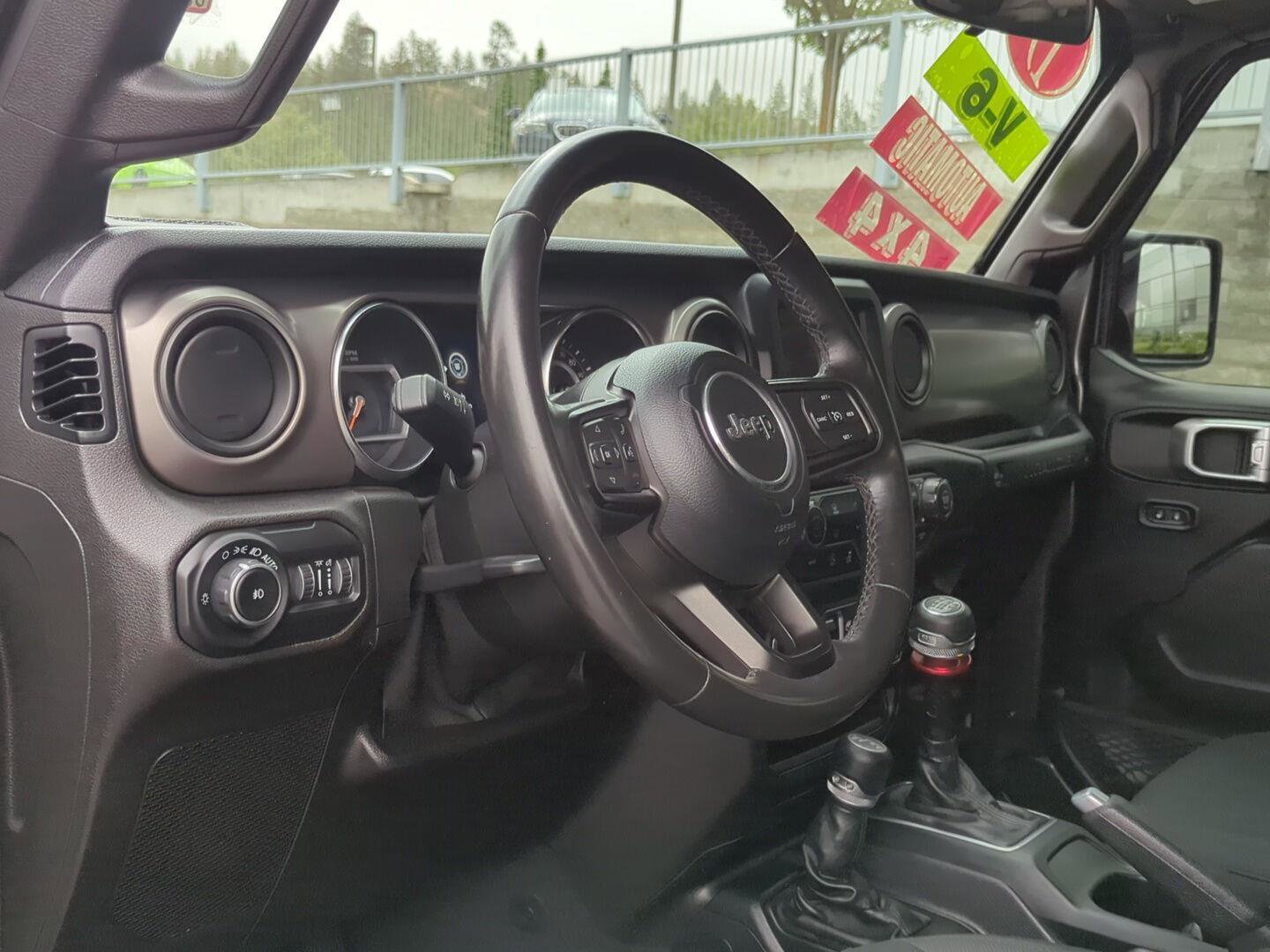 Used 2019 Jeep Wrangler Unlimited Sport S AWD/4WD image 13