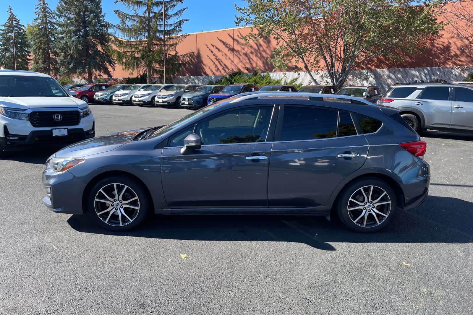 Used 2017 Subaru Impreza 2.0i Limited AWD/4WD image 2