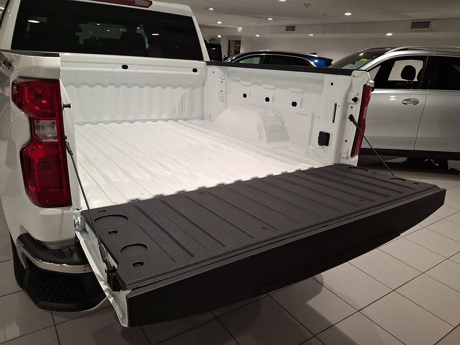 Certified 2026 Chevrolet Silverado 1500 LT AWD/4WD image 27