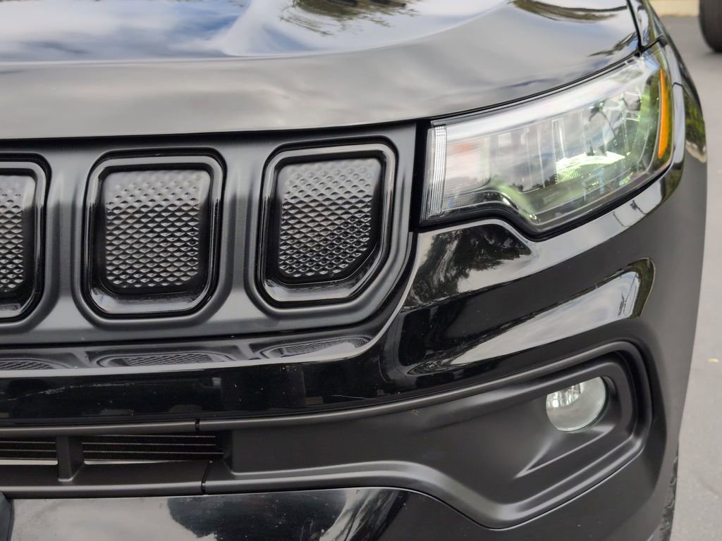 Certified 2022 Jeep Compass Altitude image 10