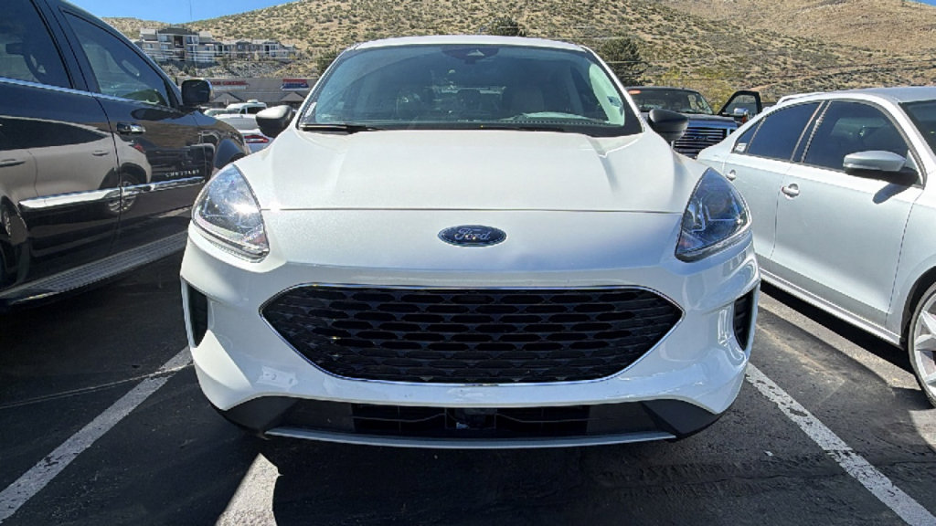 Used 2022 Ford Escape SE w/ Convenience Package AWD/4WD image 2