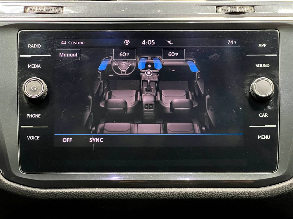 Used 2020 Volkswagen Tiguan SE AWD/4WD image 25
