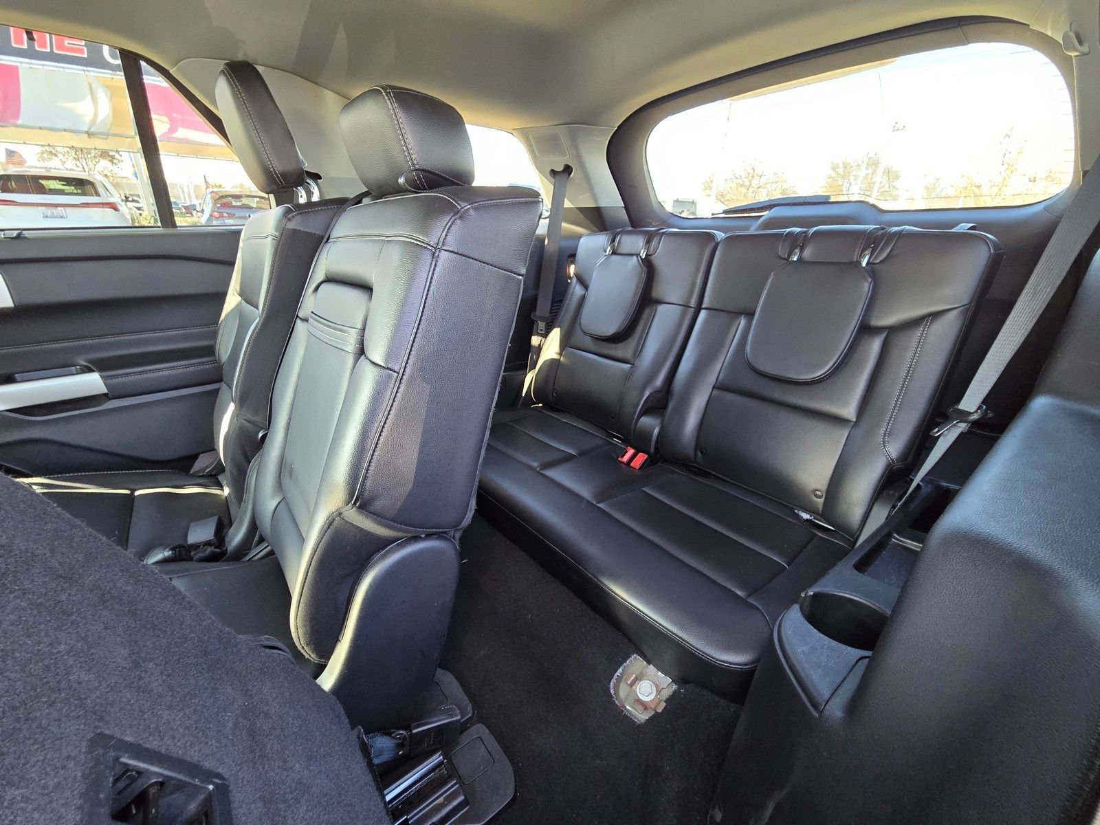 Used 2024 Ford Explorer Limited AWD/4WD image 12