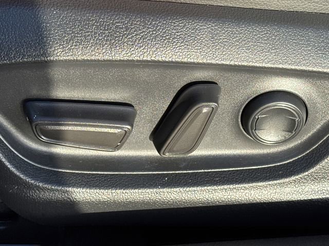 Used 2023 Toyota Camry SE image 20