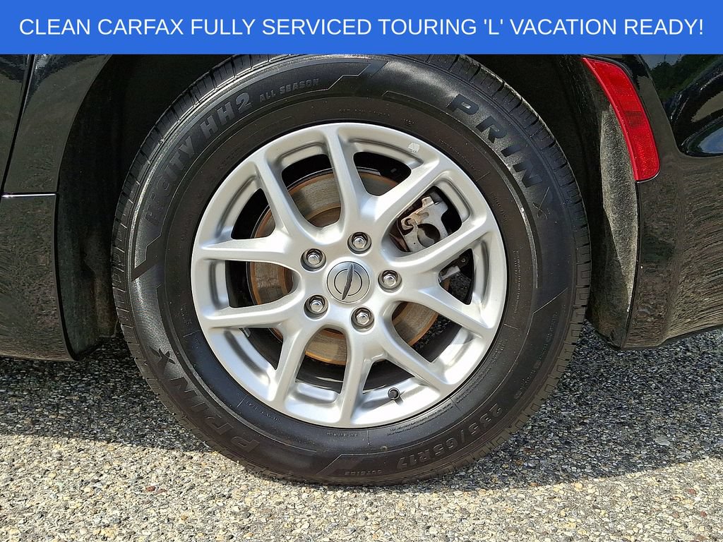 Used 2023 Chrysler Pacifica Touring-L FWD image 8