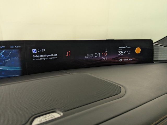 Used 2025 Lincoln Navigator Black Label image 14