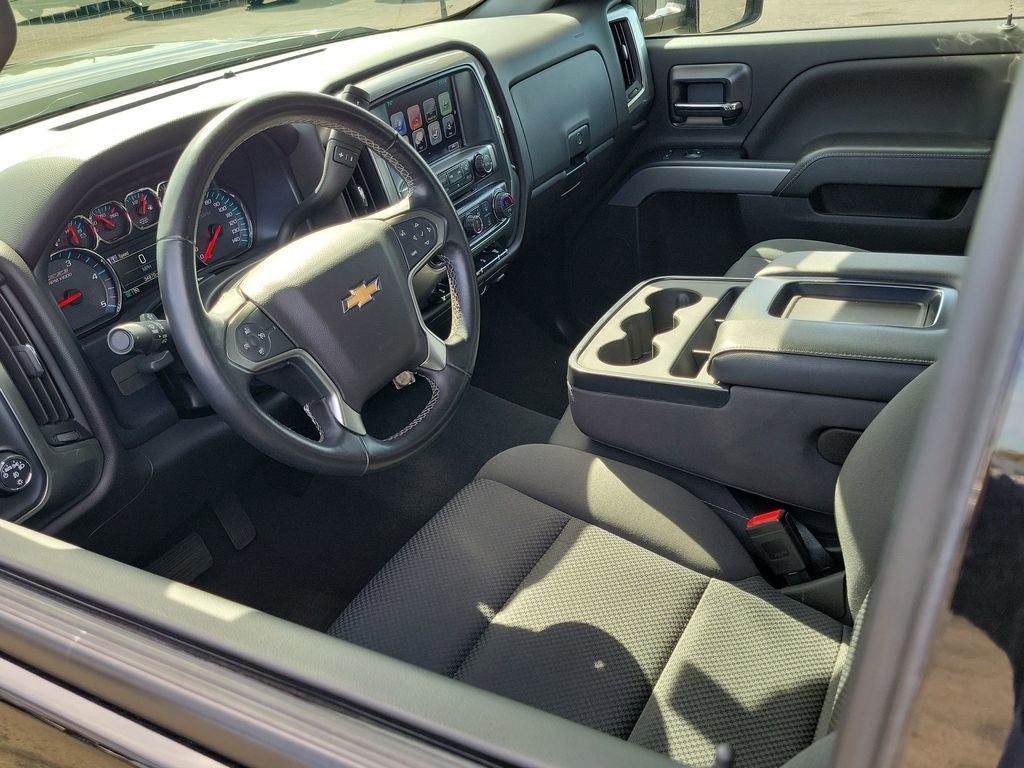 Used 2019 Chevrolet Silverado 2500 LT w/ Midnight Edition image 10